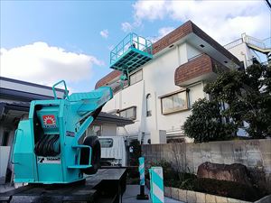 屋根応急処置　高所作業車