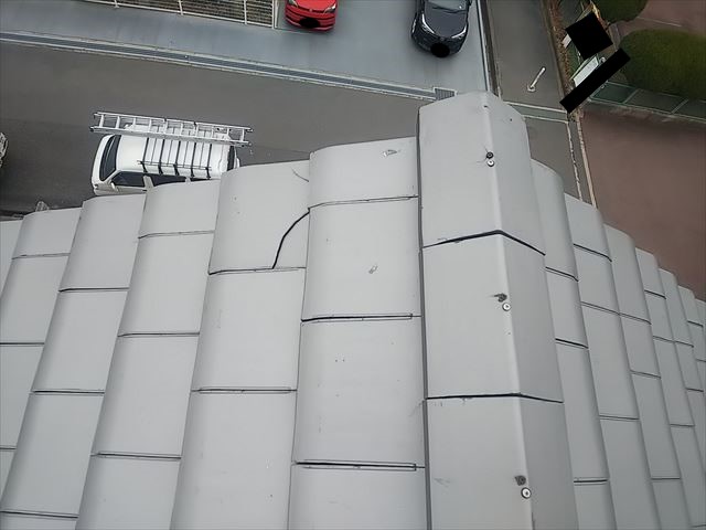 瓦　割れ