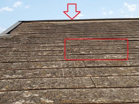 棟板金飛散と屋根材の状況