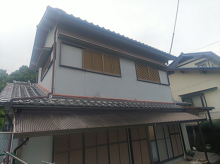 漆喰工事と各所補修工事が完了しました