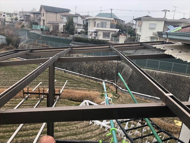 和泉市　波板飛散2