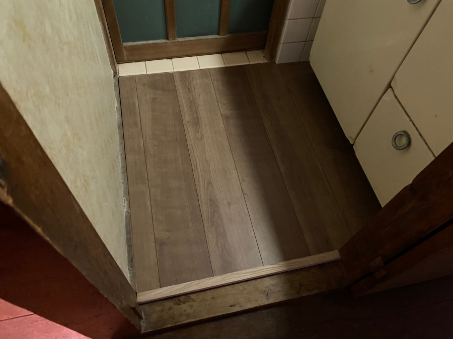 浴室　床材　交換　リフォーム