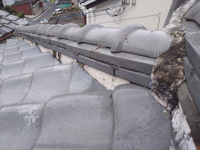屋根瓦隅棟