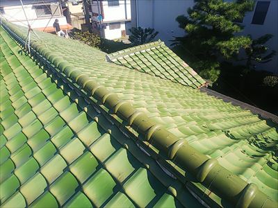 葺き替え工事　工事前　瓦屋根