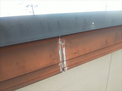 ケラバ　コーキング捲れ