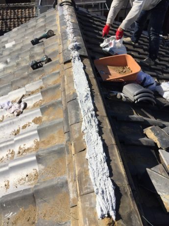 冠瓦撤去後の積み替え下地