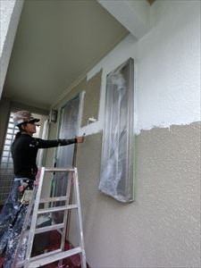 外壁　中塗り状況