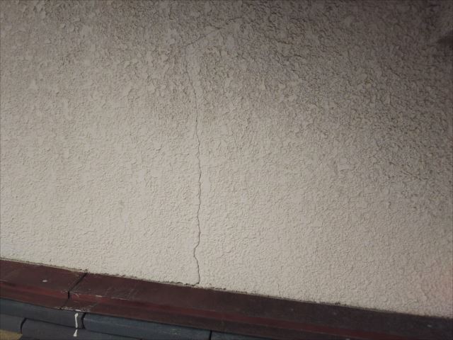 外壁　クラック