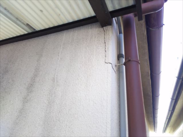 ベランダ　クラック
