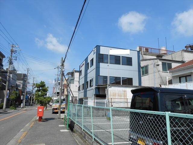 東面外壁看板仕上り