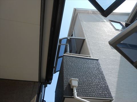 バルコニー屋根設置完了