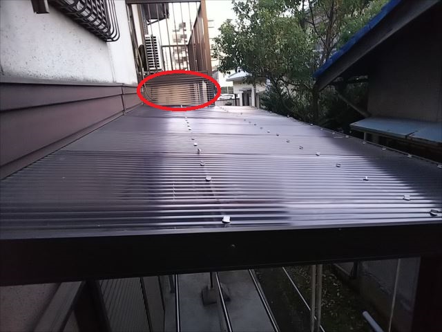 ベランダからの縦張り波板