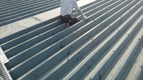 ケレン・ペーパー掛け