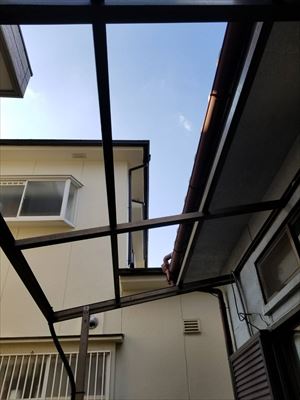 波板張替状況