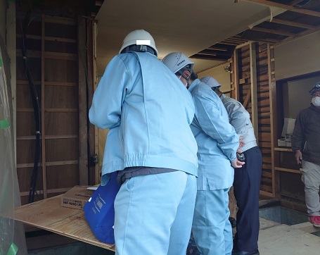 耐震改修工事　中間検査