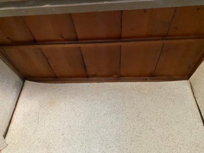 室内雨漏れ　天井