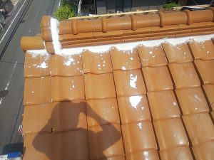 屋根　漆喰補修前