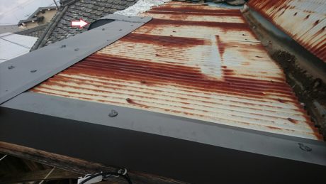 破風・棟押え完了コーキング