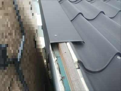 ケラバ唐草飛散箇所アップ