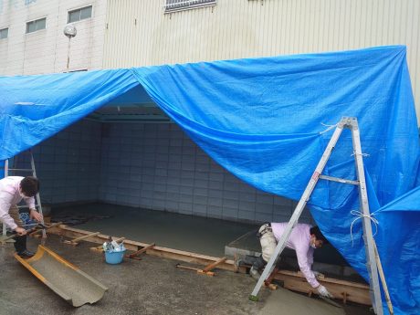 土間コンクリート打設状況