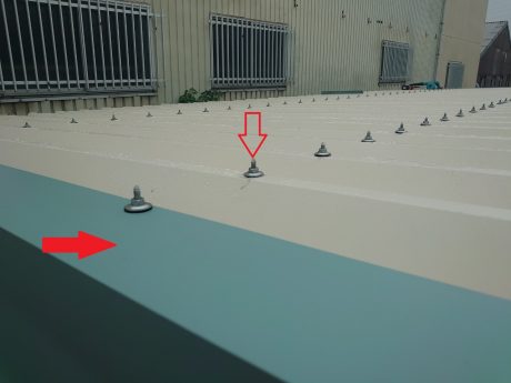 ケラバコーナーと止フック