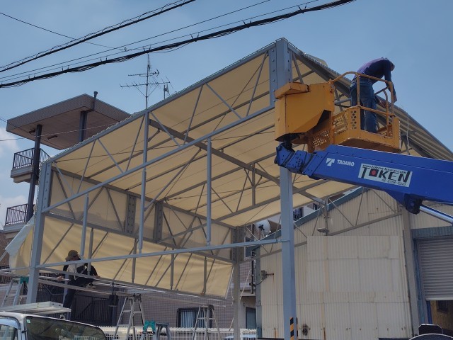 テントシート張り込み③