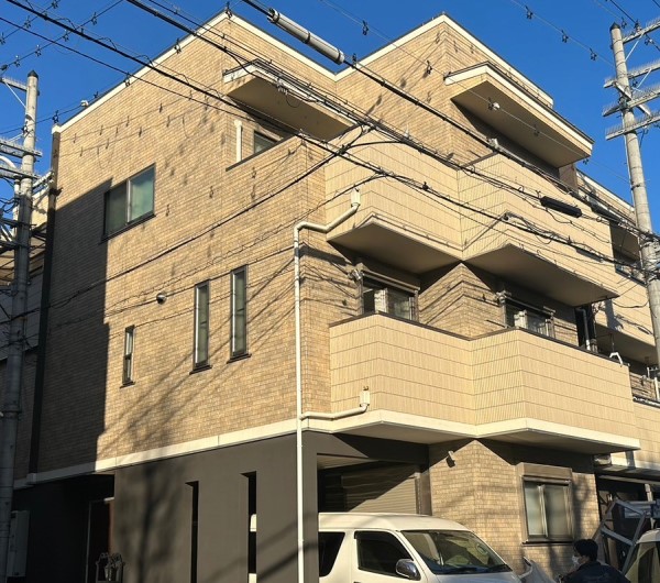 屋根裏の換気不良でご相談いただいた3階建て住宅