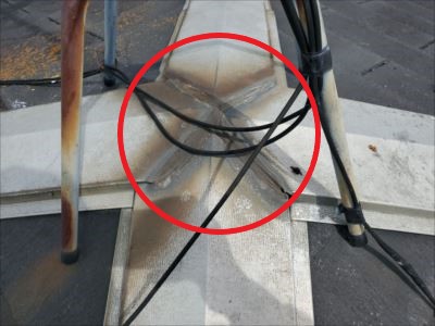 棟板金取り合いコーキング劣化②