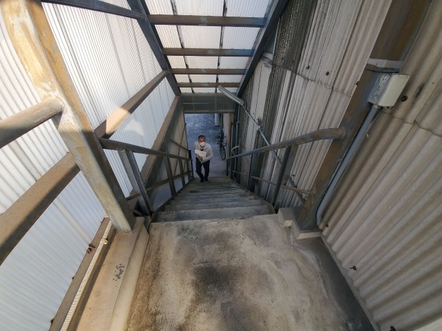 波板張り替え前