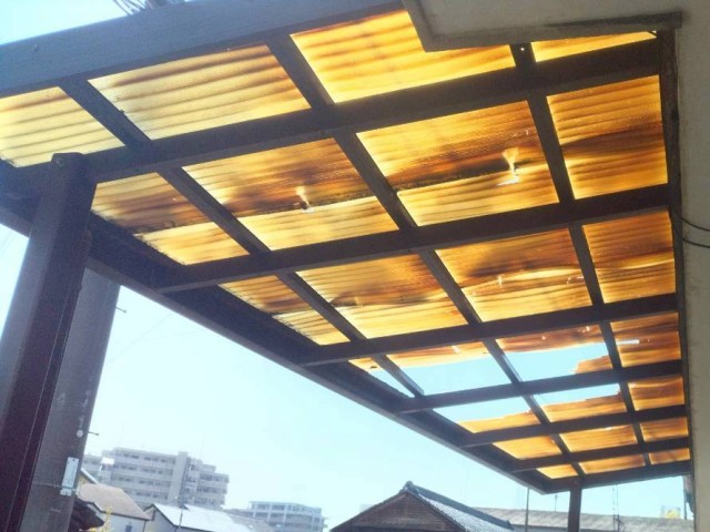 波板張り替え前