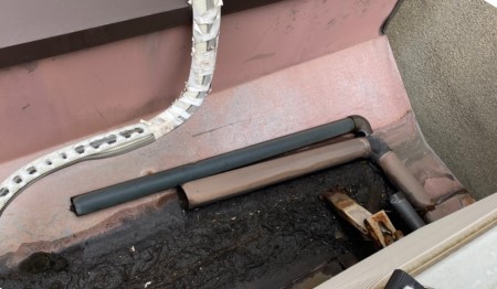 短すぎる軒樋　継ぎ足し工事
