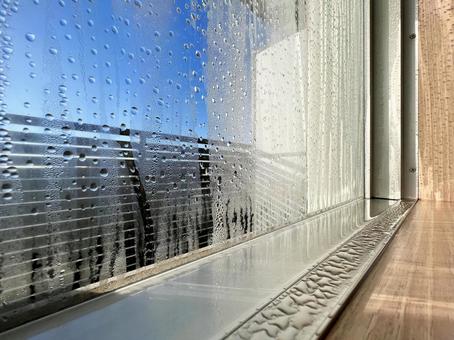 窓の結露
