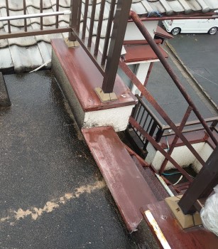 笠木張り替え前