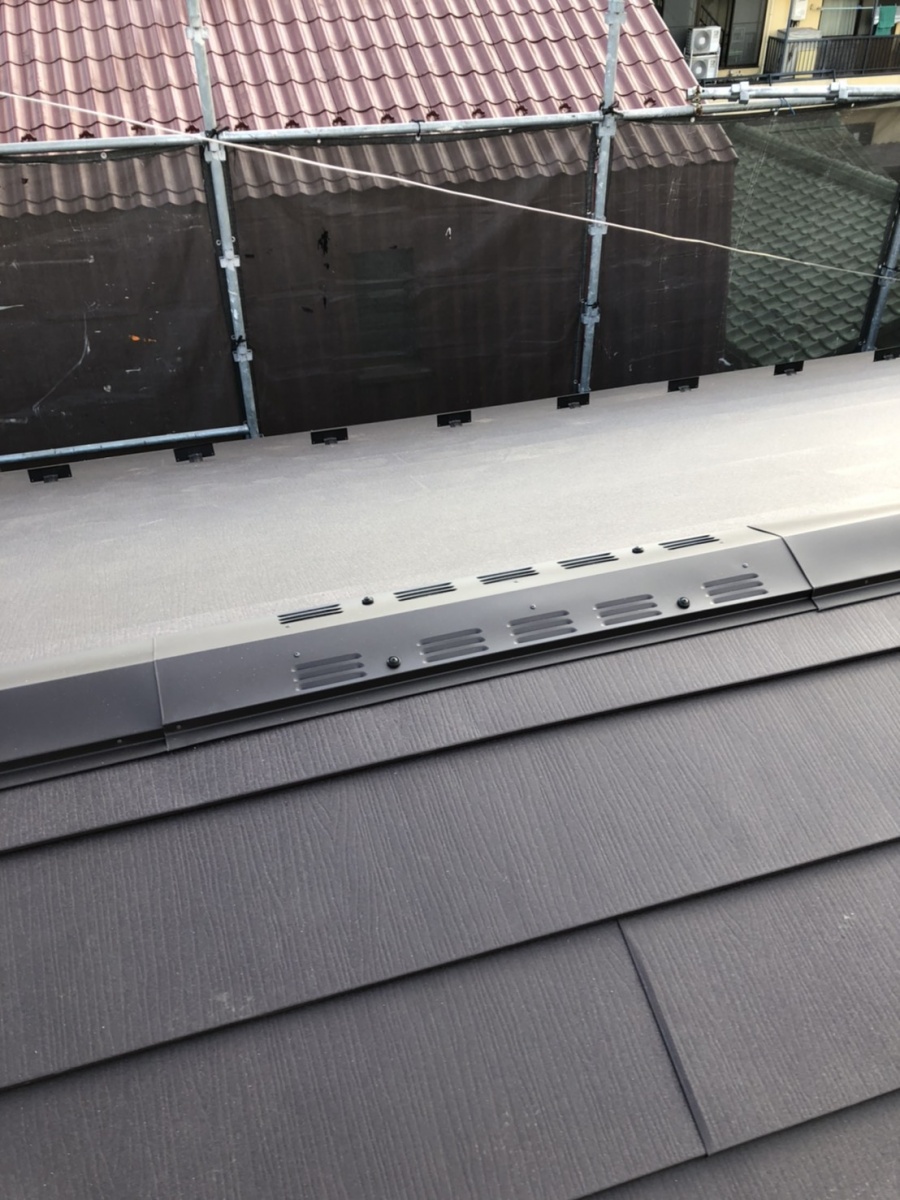 屋根工事ガルバリウム鋼板