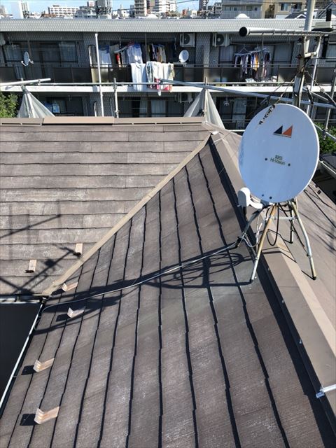 屋根　アンテナ