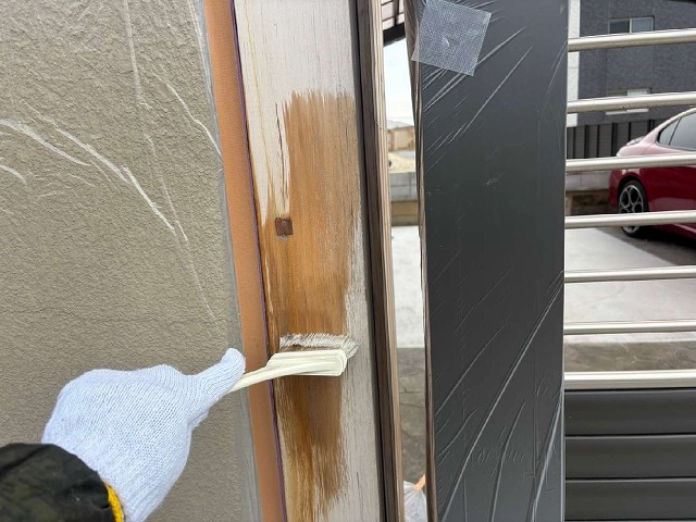 和風住宅の劣化した外装木部への塗装工事