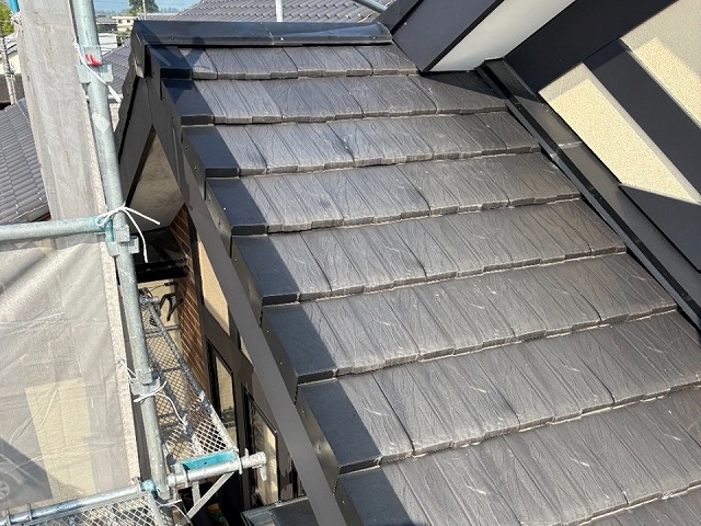 ケラバ部板金役物取り替え改修工事の施工前状況