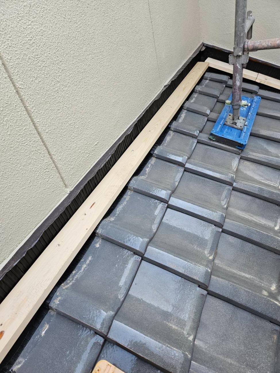 雨押え板金の木下地