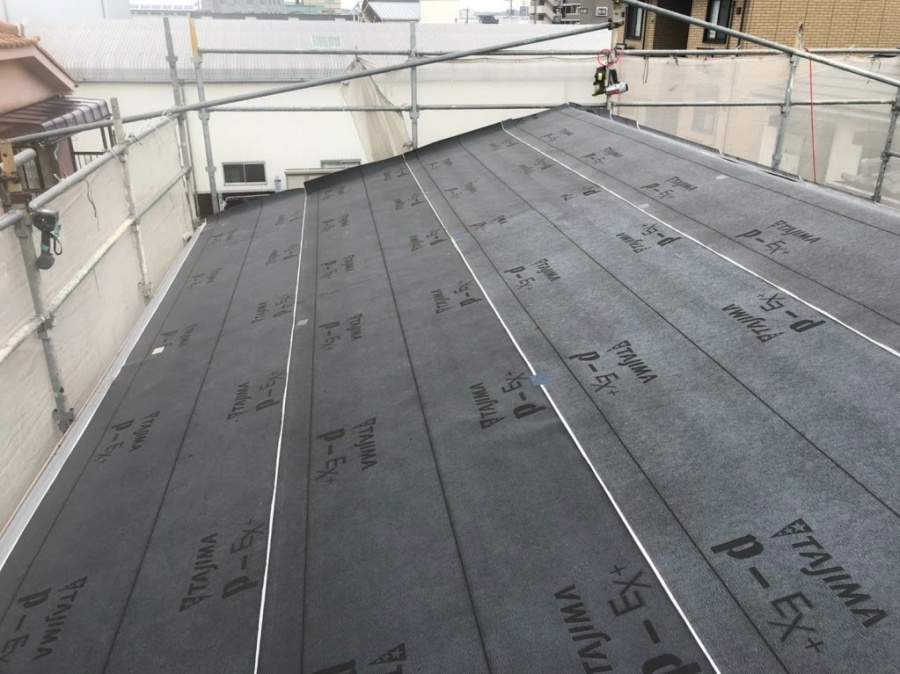 棟板金が飛んだ　スレート