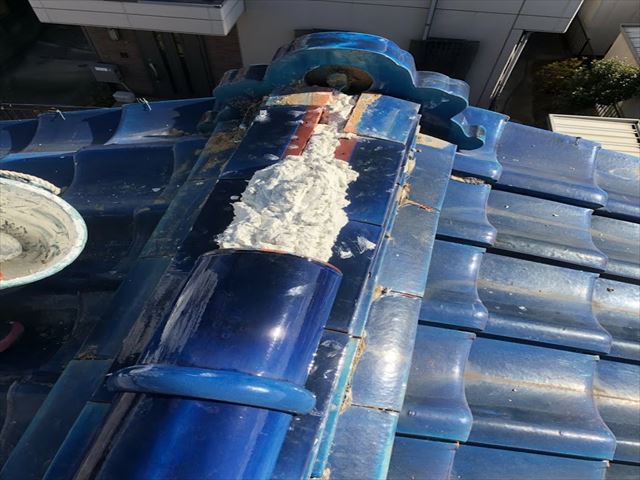 棟瓦補修施工中③