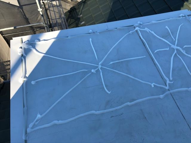 化粧煙突の板金工事