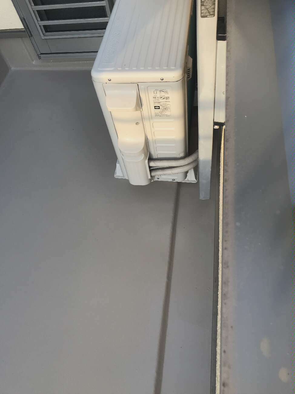 塗布後のベランダ