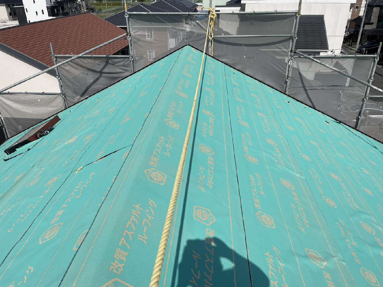 防水シート張り