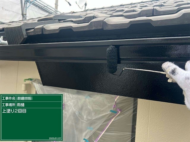 破風の補修の様子