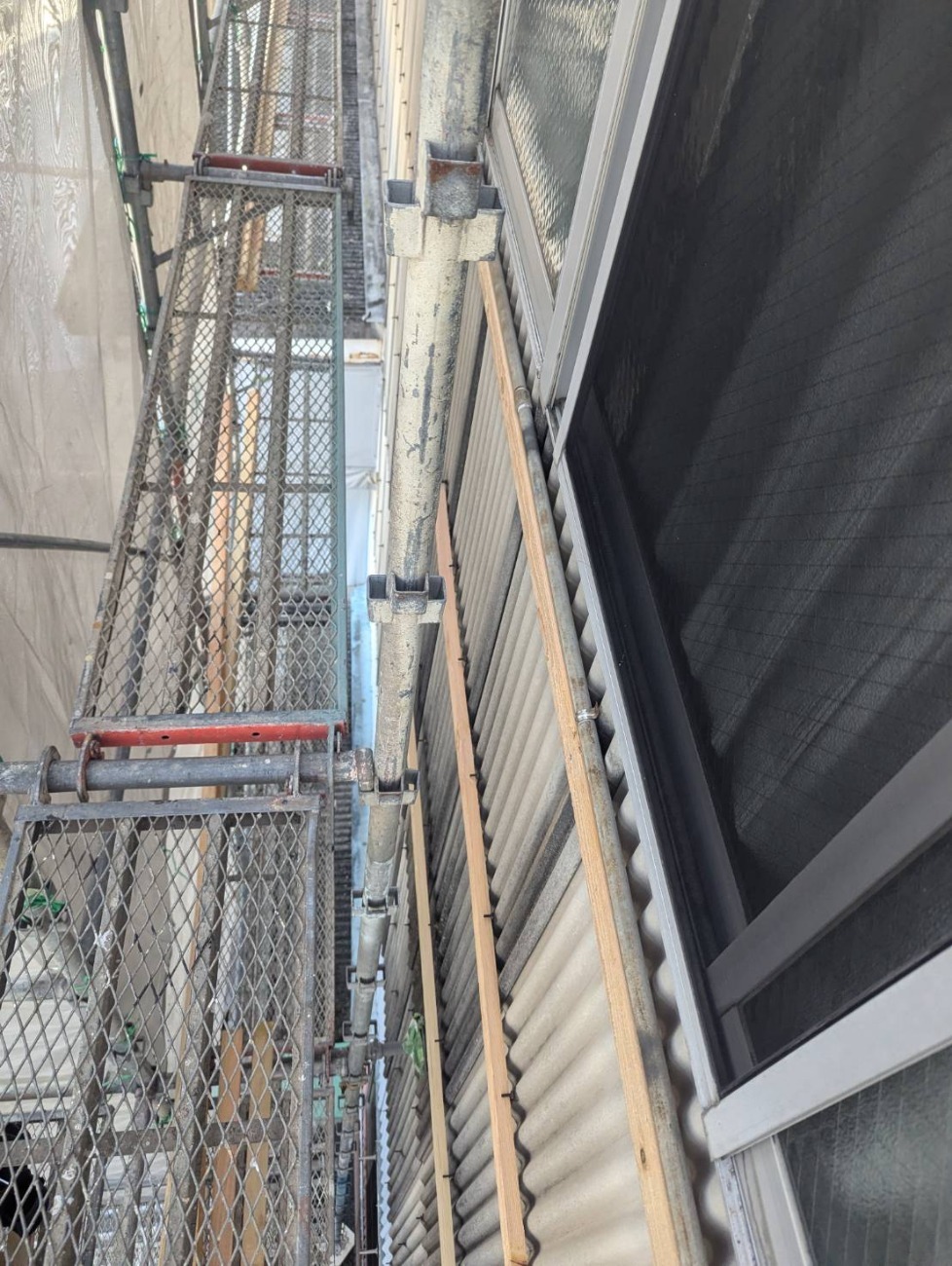 外壁施工の様子