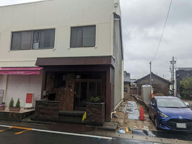 名古屋市緑区　外壁カバー工法メンテナンスを行う住宅の現場調査