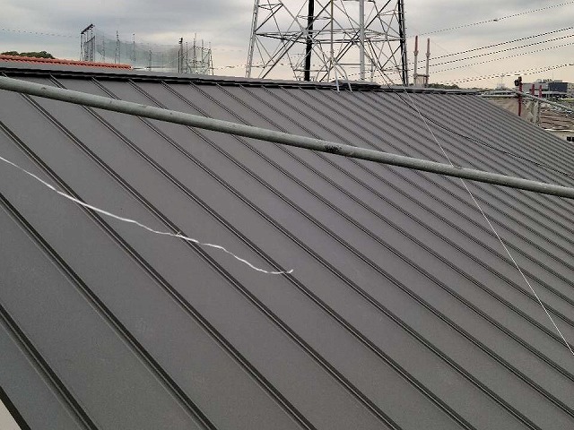 立平葺きでメンテナンスを行った住宅の屋根