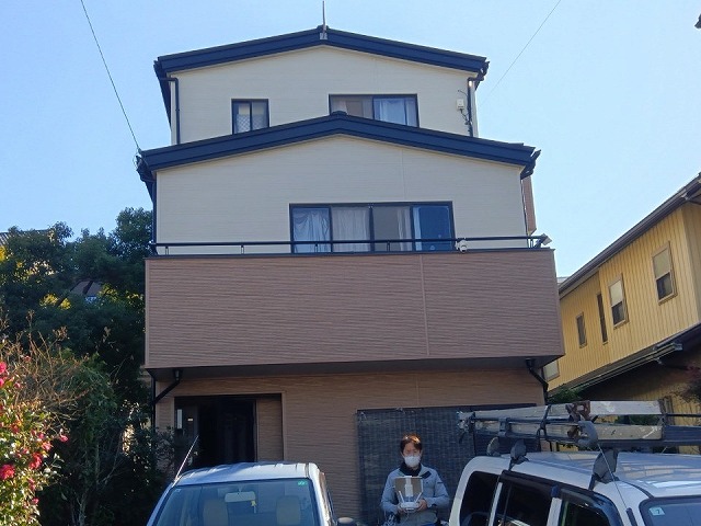 外壁やベランダ防水の無料点検を行う住宅の外観