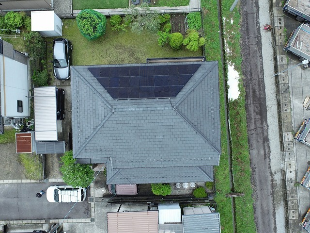 名古屋市緑区　平板瓦屋根の住宅のドローン点検