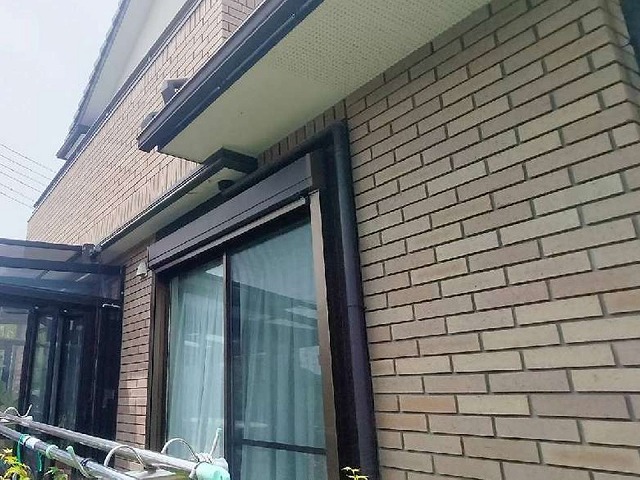 乾式タイル仕上げの住宅外壁